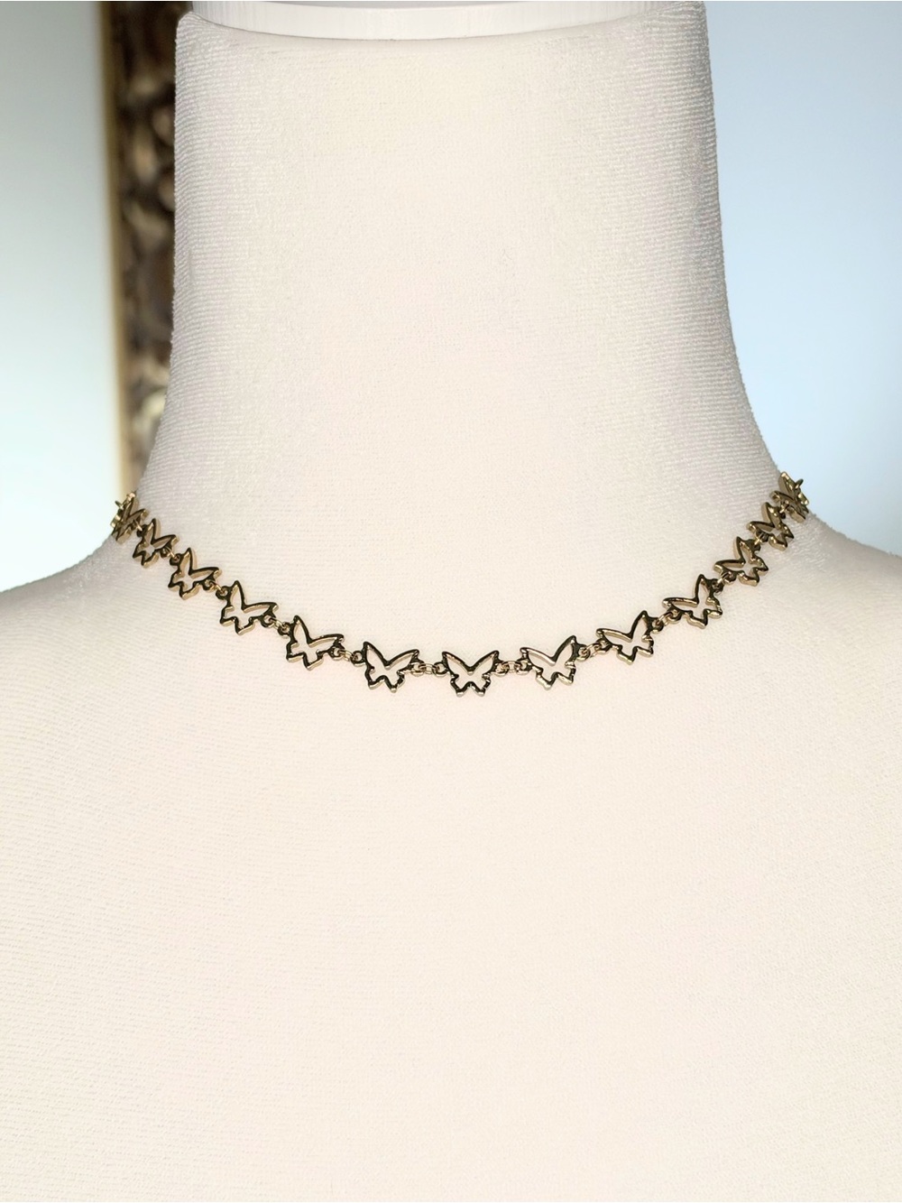 Gold Tone Butterfly Choker Necklace Y2K Dainty 12” + 3” Extender